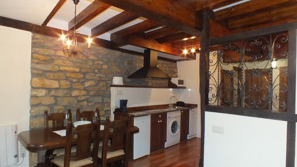 Apartamentos Legado De Santillana Santillana del Mar Exteriör bild