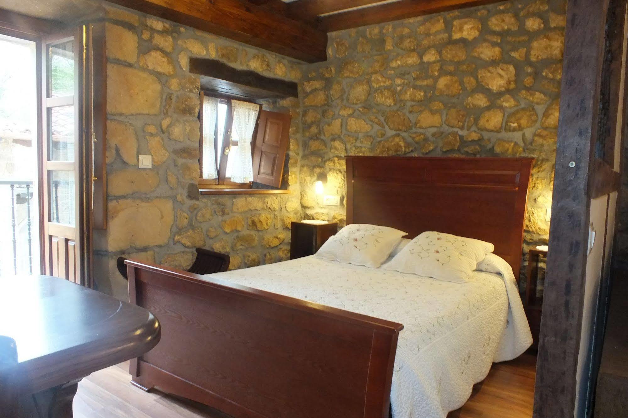 Apartamentos Legado De Santillana Santillana del Mar Exteriör bild