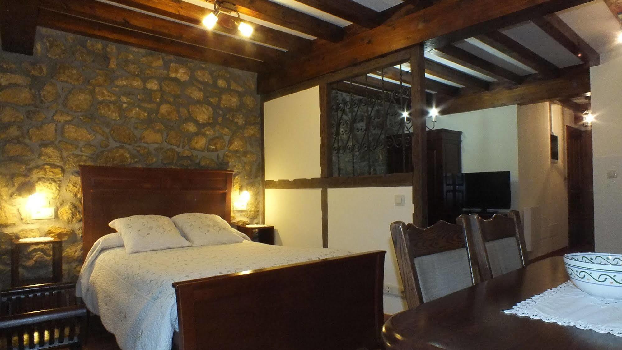 Apartamentos Legado De Santillana Santillana del Mar Exteriör bild